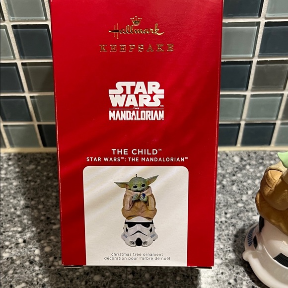 Hallmark Keepsake The Child Ornament with Green and Tan - Picture 4 of 6